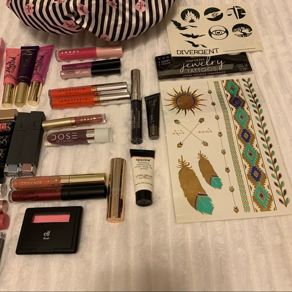 Beauty Bundle With High End and Drugstore Items - Picture 6 of 12